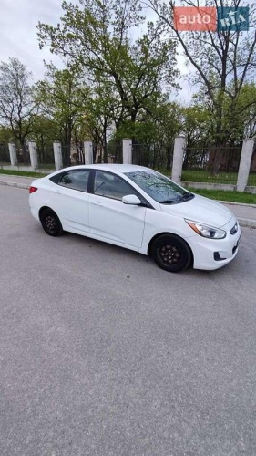 Hyundai Accent 2014