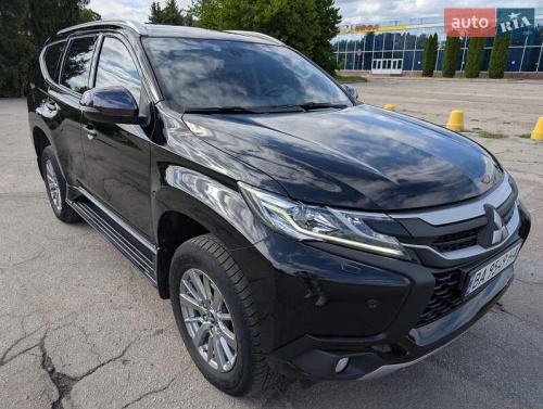 Mitsubishi Pajero Sport 2017