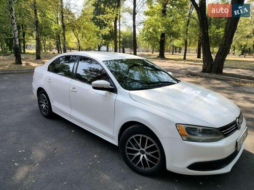 Volkswagen Jetta 2011