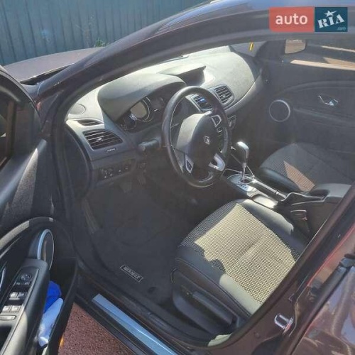 Renault Fluence 2012
