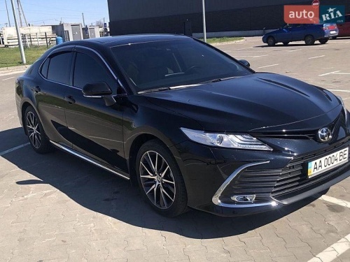 Toyota Camry 2023