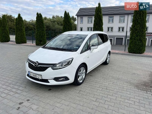 Opel Zafira 2016
