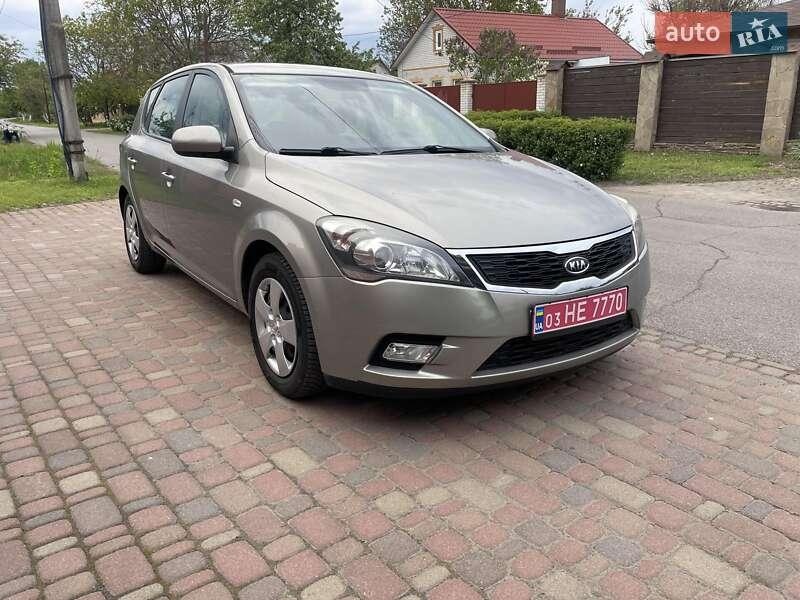 Kia Ceed 2011