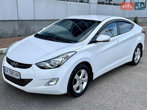 Hyundai Elantra 2012