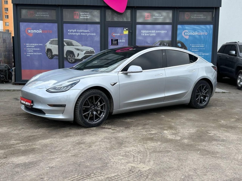 Tesla Model 3 2018