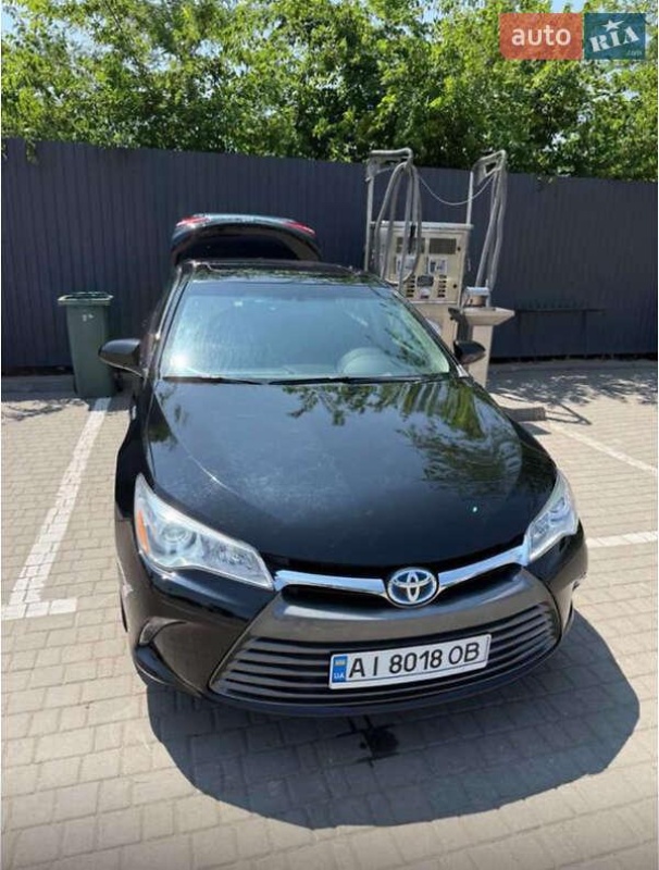 Toyota Camry 2016