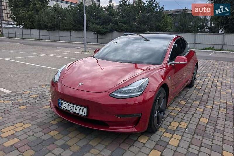 Tesla Model 3 2019