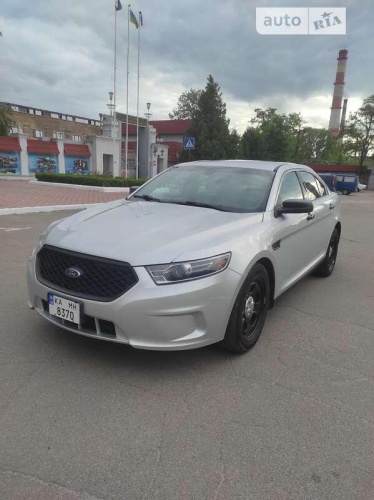 Ford Taurus 2019