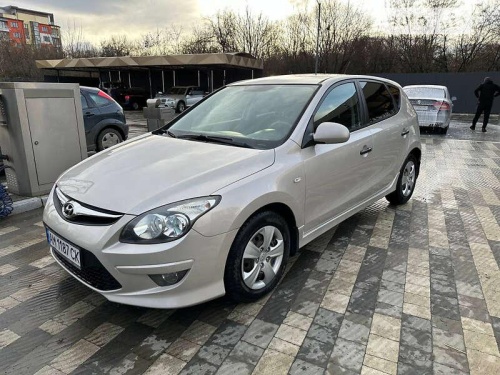 Hyundai i30 2011