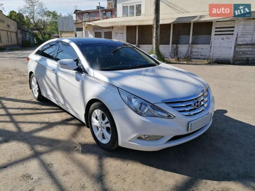 Hyundai Sonata 2012