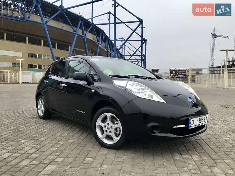 Nissan Leaf 2011