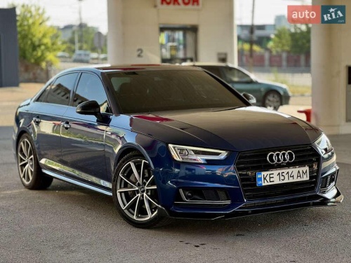 Audi A4 2015
