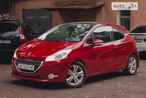 Peugeot 208 2013