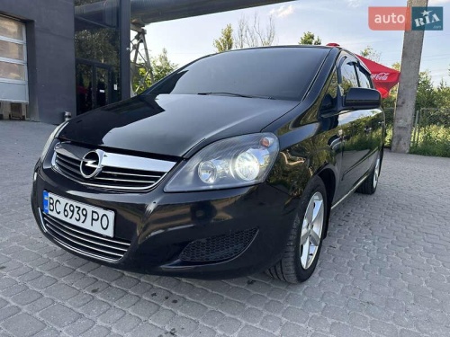 Opel Zafira 2011
