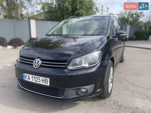 Volkswagen Touran 2011