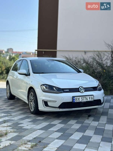 Volkswagen e-Golf 2016
