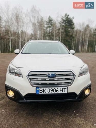Subaru Legacy 2015