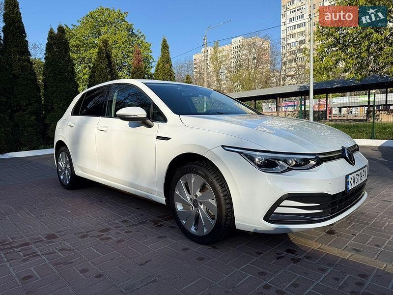 Volkswagen Golf 2021