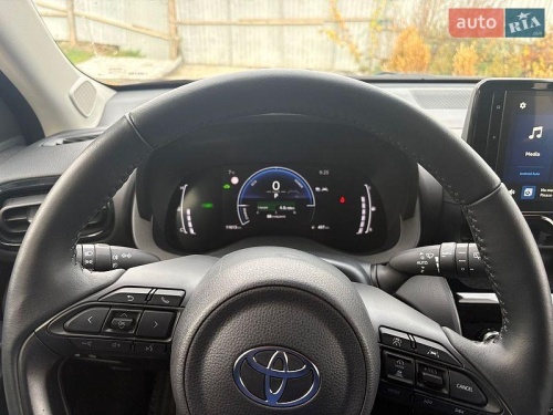 Toyota Yaris Cross 2024