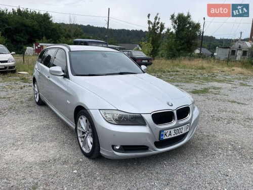 BMW 3 Series 2011