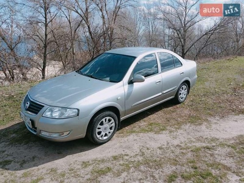 Nissan Sunny 2008