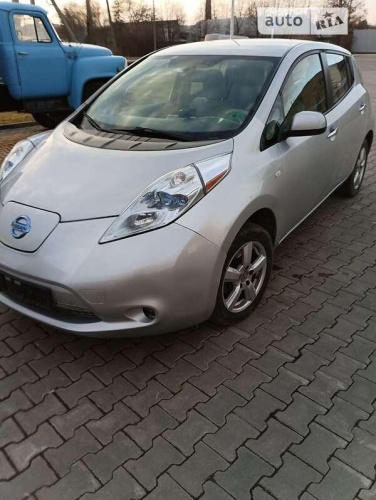 Nissan Leaf 2011