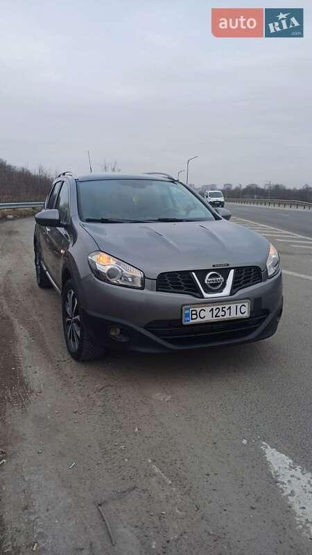 Nissan Qashqai+2 2011