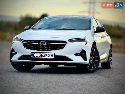 Opel Insignia 2021