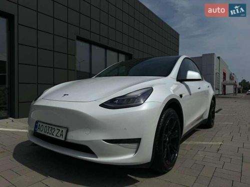 Tesla Model Y 2020