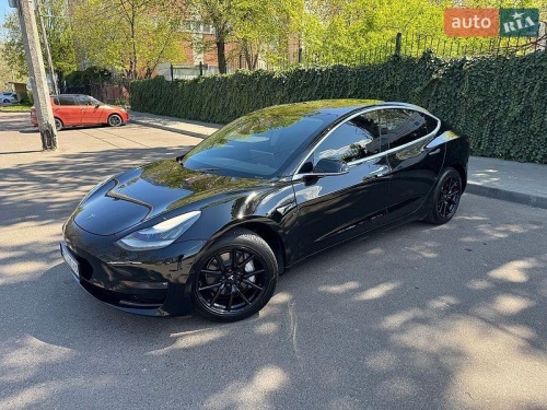 Tesla Model 3 2019