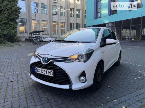 Toyota Yaris 2016