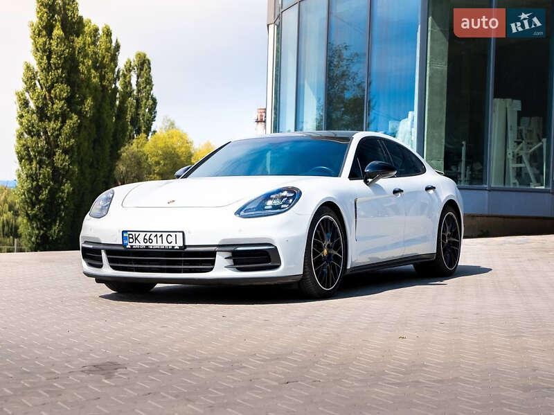 Porsche Panamera 2017