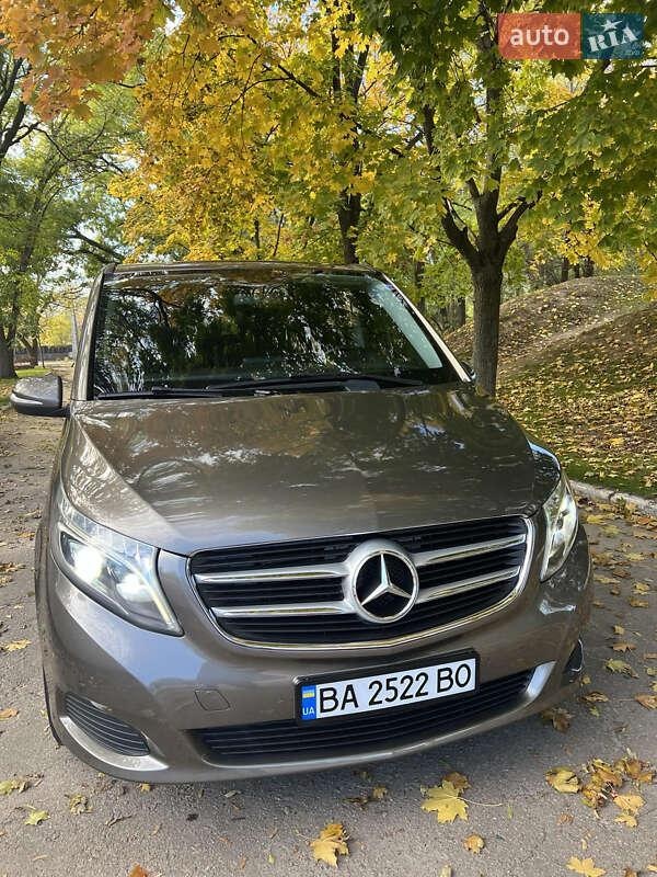 Mercedes-Benz V-Class 2015