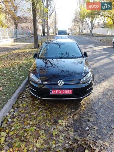 Volkswagen e-Golf 2015