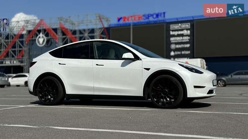 Tesla Model Y 2022