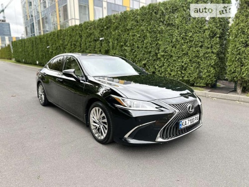 Lexus ES 2019