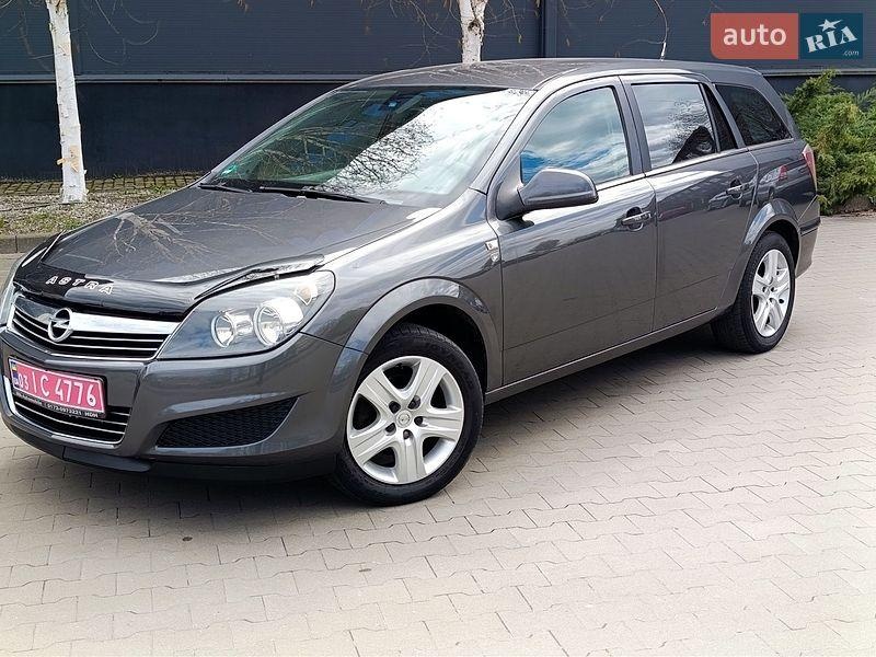 Opel Astra 2010