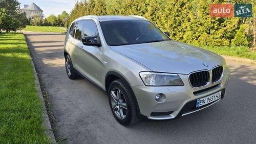BMW X3 2011