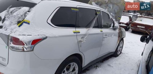 Mitsubishi Outlander 2013