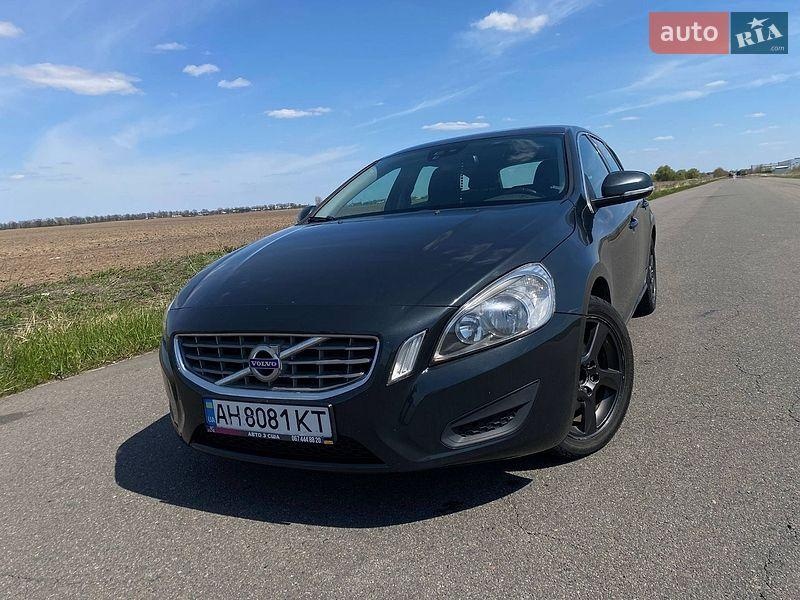 Volvo V60 2011