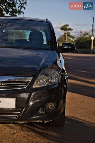 Opel Zafira 2011