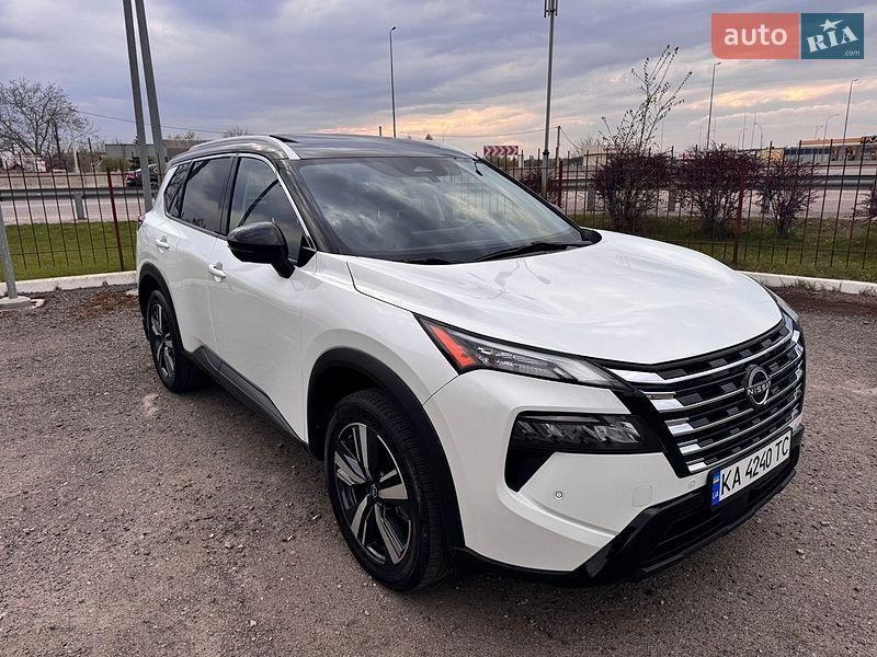 Nissan Rogue 2023