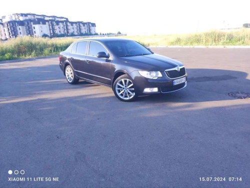 Skoda Superb 2012