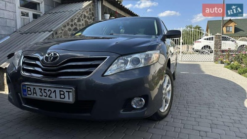 Toyota Camry 2011