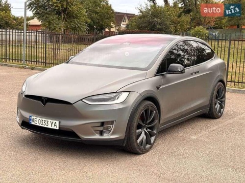 Tesla Model X 2019
