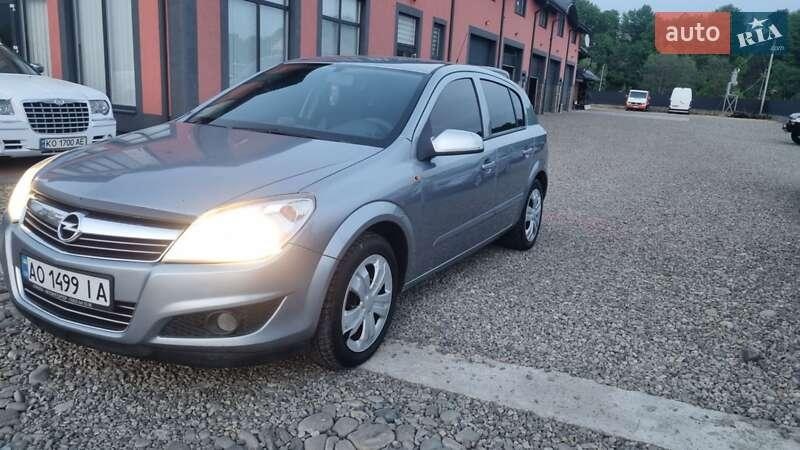 Opel Astra 2008