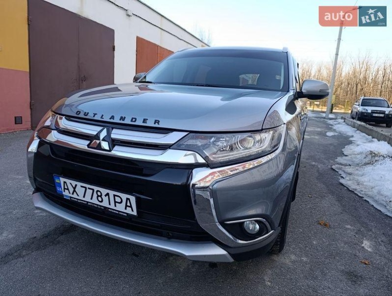Mitsubishi Outlander 2016