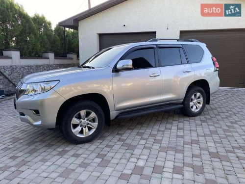 Toyota Land Cruiser Prado 2017