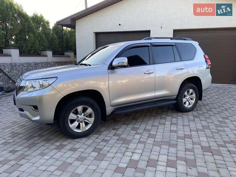 Toyota Land Cruiser Prado 2017