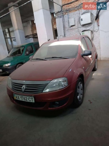 Renault Logan 2012